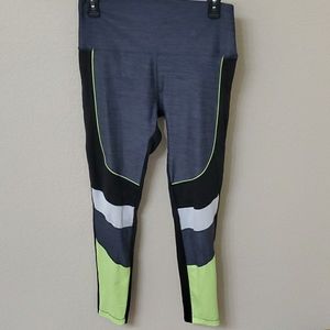 Victoria's Secret Pink Yoga Legging